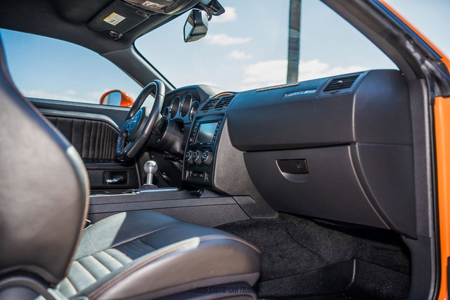 Used 2014 Dodge Challenger R/T image 24