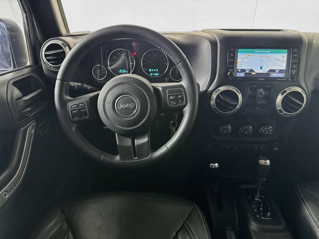 Used 2017 Jeep Wrangler Unlimited Rubicon w/ Connectivity Group AWD/4WD image 25