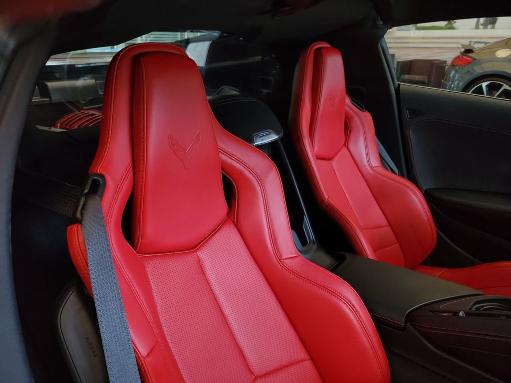 Used 2025 Chevrolet Corvette Z06 RWD image 21