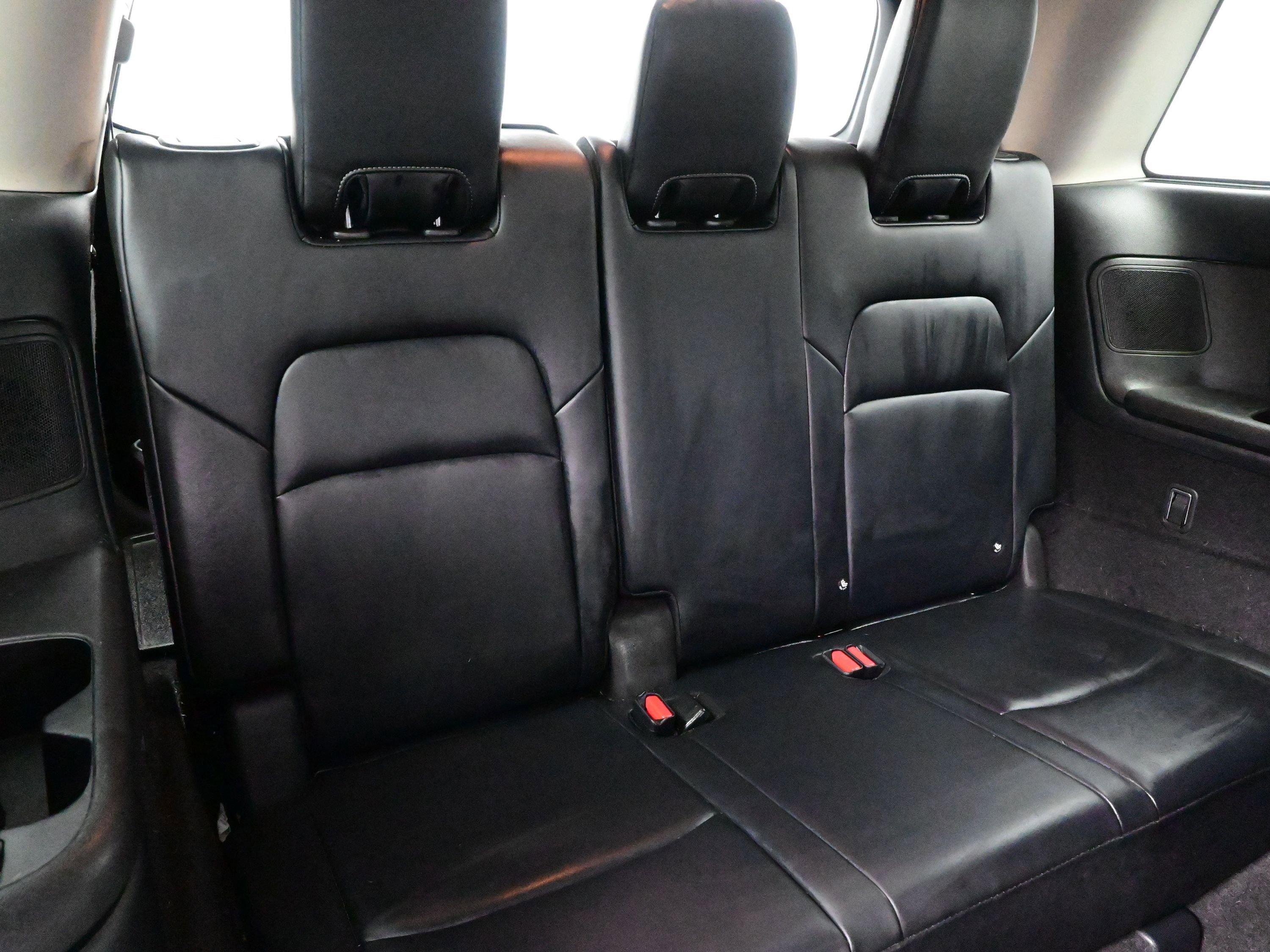 Used 2022 Nissan Pathfinder Platinum w/ Cargo Package image 17