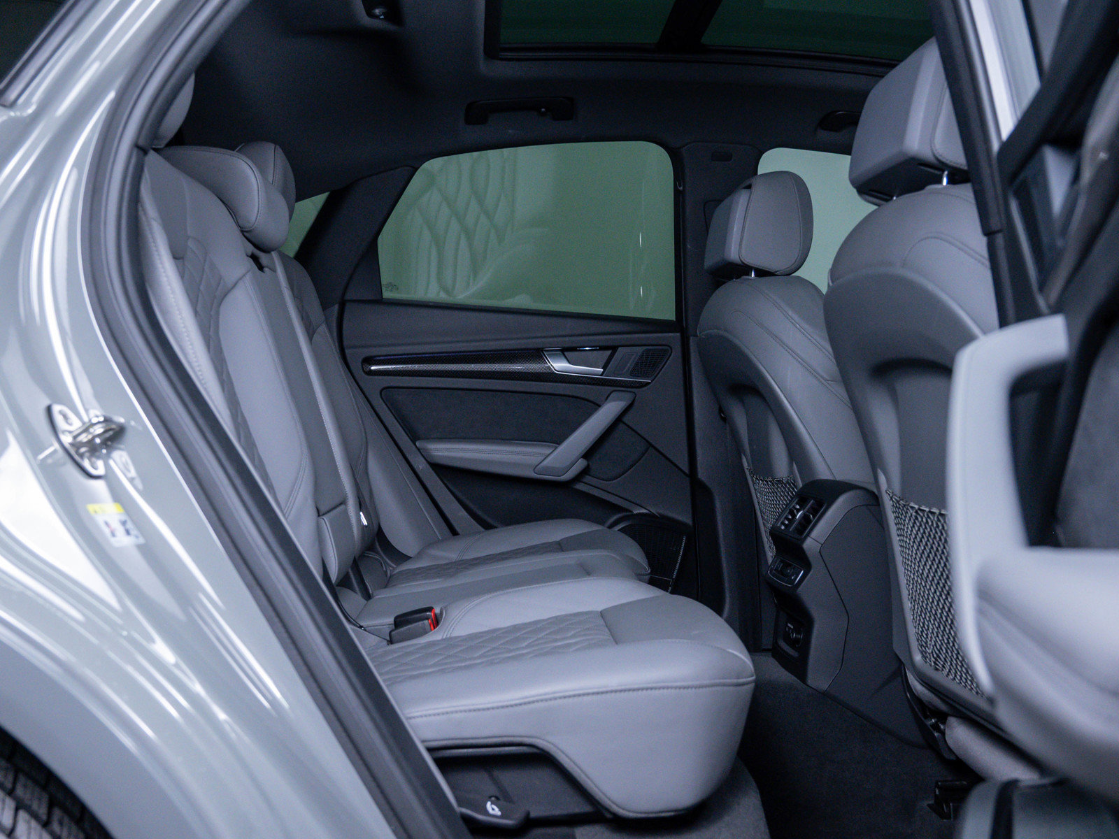 Used 2021 Audi SQ5 Prestige w/ Prestige Package image 12