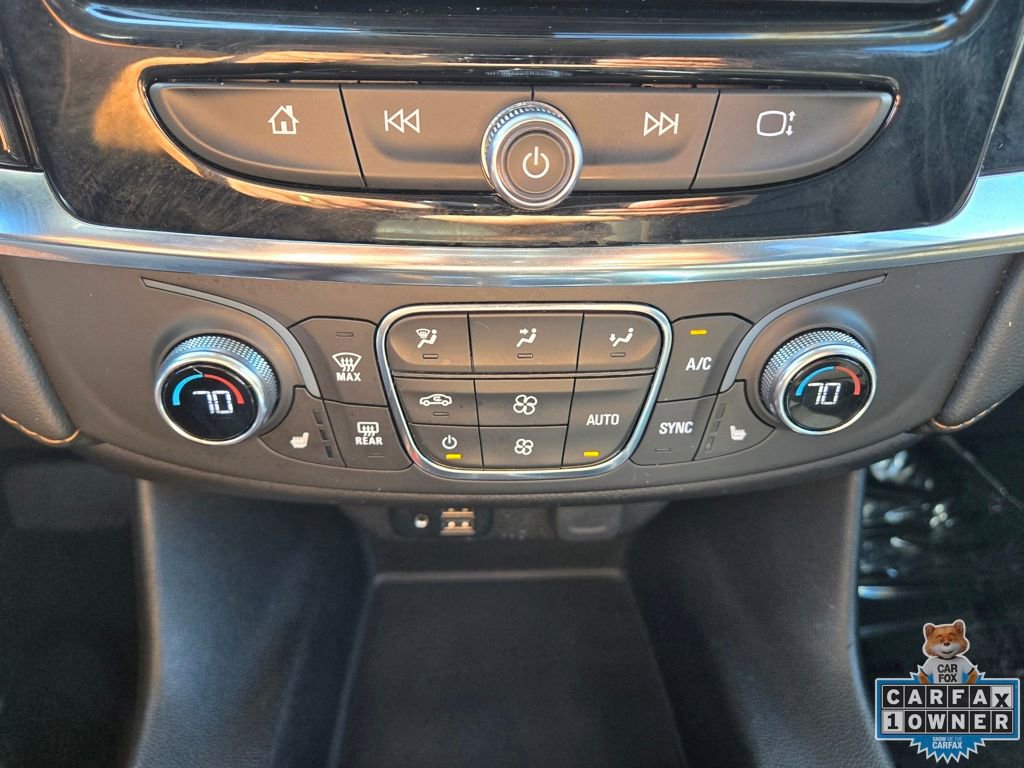Used 2021 Chevrolet Traverse RS FWD image 35