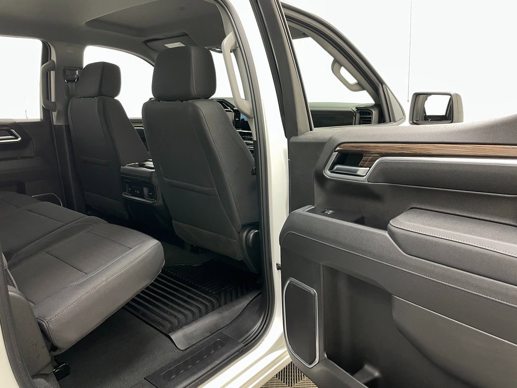 Certified 2025 Chevrolet Silverado 1500 RST image 38