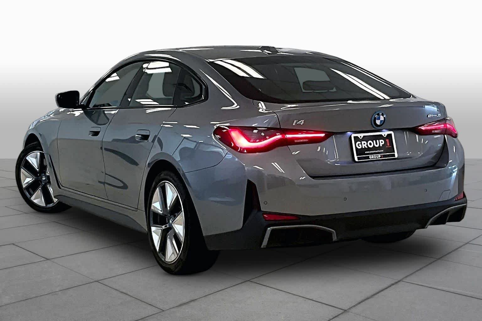 Used 2023 BMW i4 eDrive35 w/ Premium Package RWD image 11