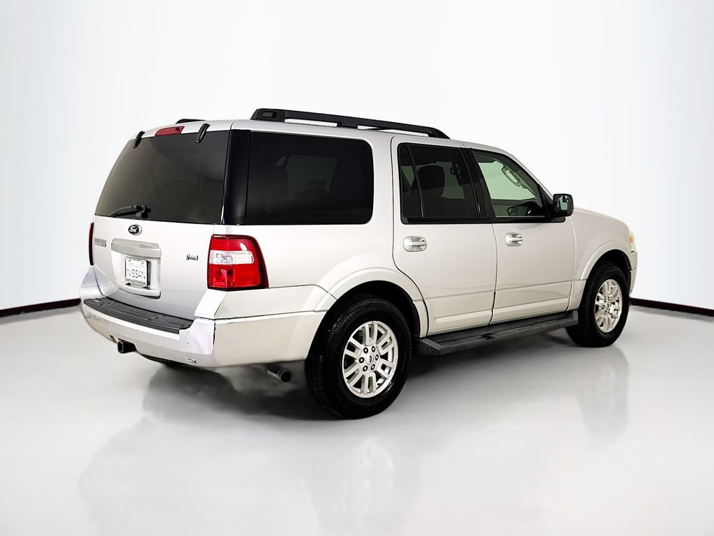 Used 2013 Ford Expedition XLT w/ HD Trailer Tow Pkg RWD image 7