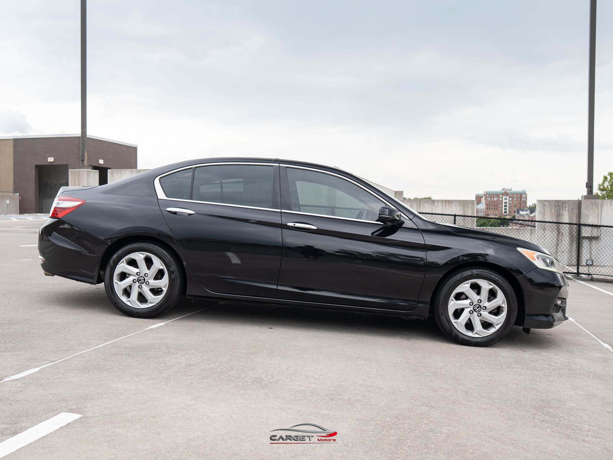 Used 2016 Honda Accord EX-L image 8