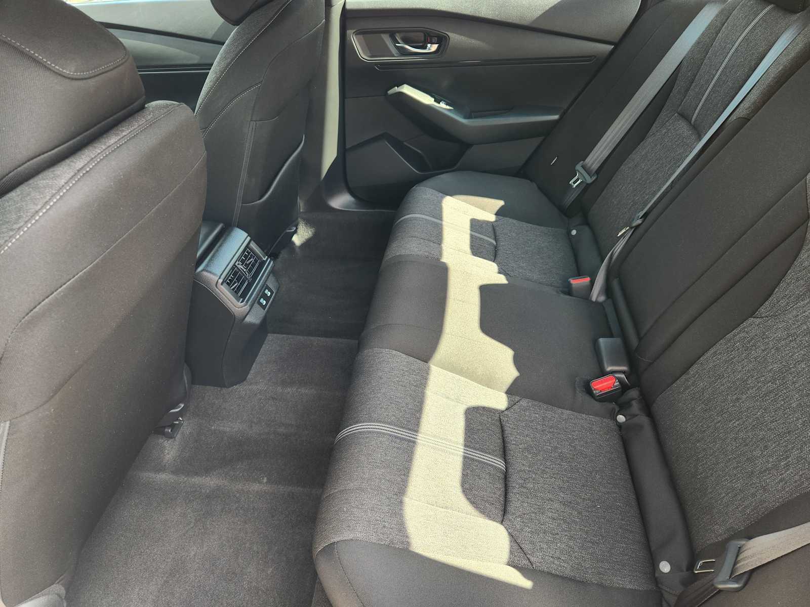 Used 2025 Honda Accord Sport image 30