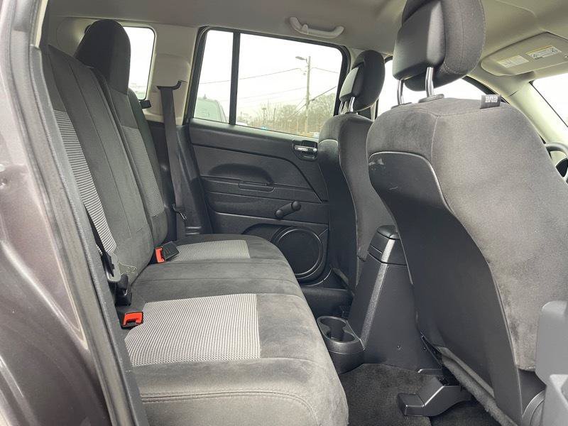 Used 2017 Jeep Compass Sport FWD image 10