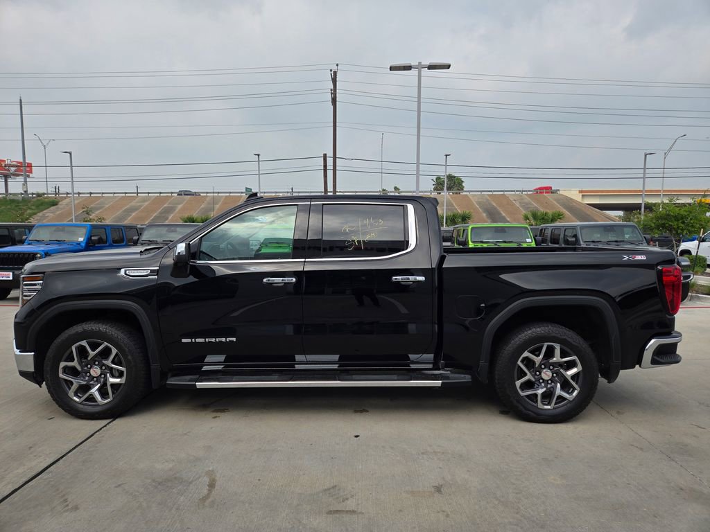Used 2024 GMC Sierra 1500 SLT AWD/4WD image 6
