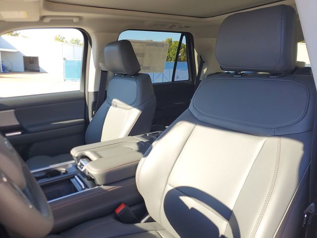 New 2025 Ford Expedition Active RWD image 18