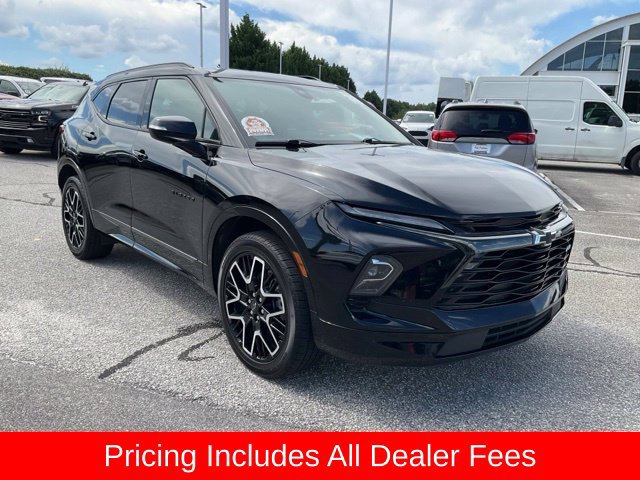 Used 2024 Chevrolet Blazer RS w/ LPO, Floor Liner Package FWD image 3