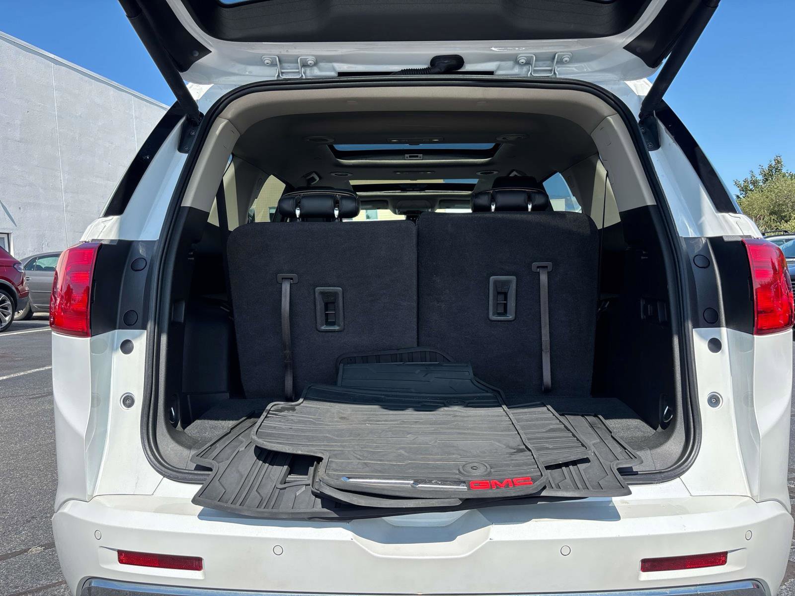 Used 2017 GMC Acadia Denali w/ Technology Package image 15