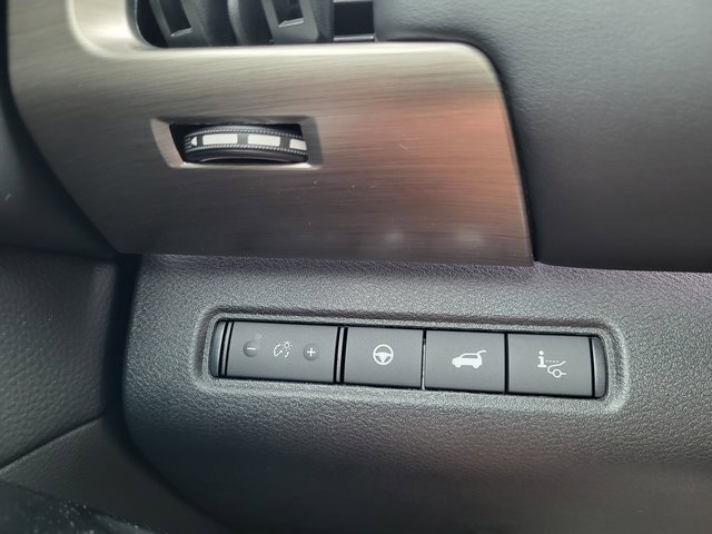 New 2025 Nissan Pathfinder Platinum w/ Cargo Package image 27
