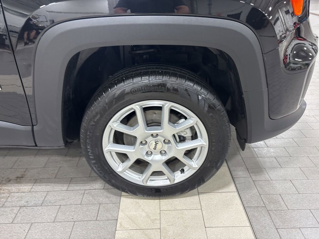 Used 2022 Jeep Renegade Latitude image 20