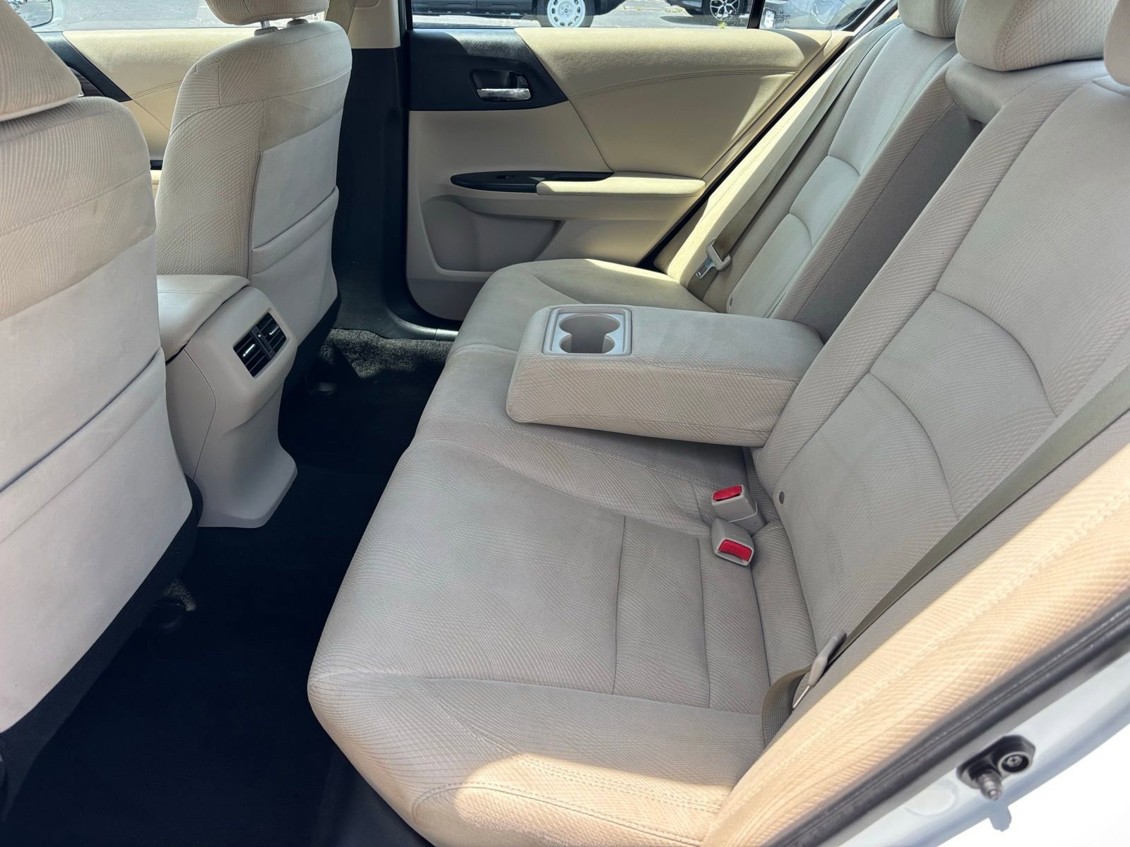 Used 2017 Honda Accord EX image 19