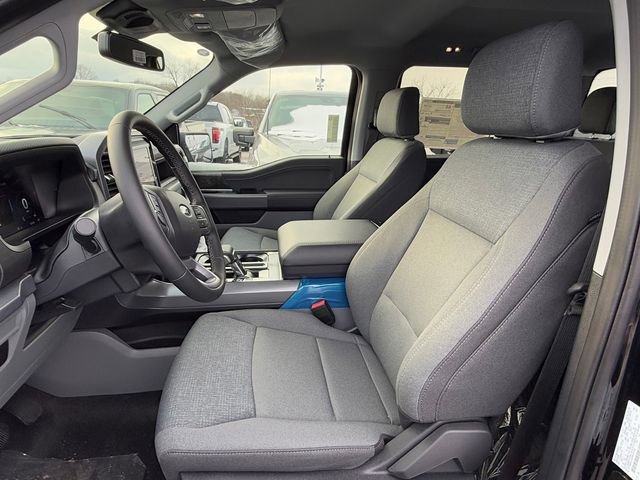 New 2025 Ford F150 Lightning XLT AWD/4WD image 9