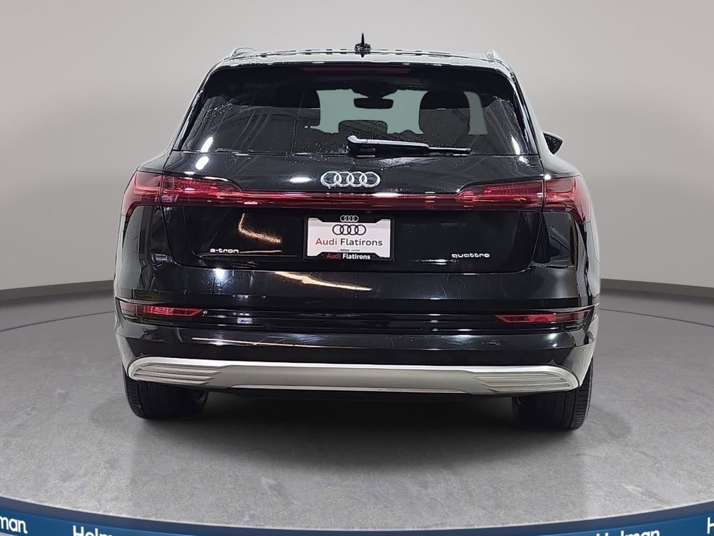 Used 2023 Audi e-tron Premium Plus w/ Premium Plus Package image 7