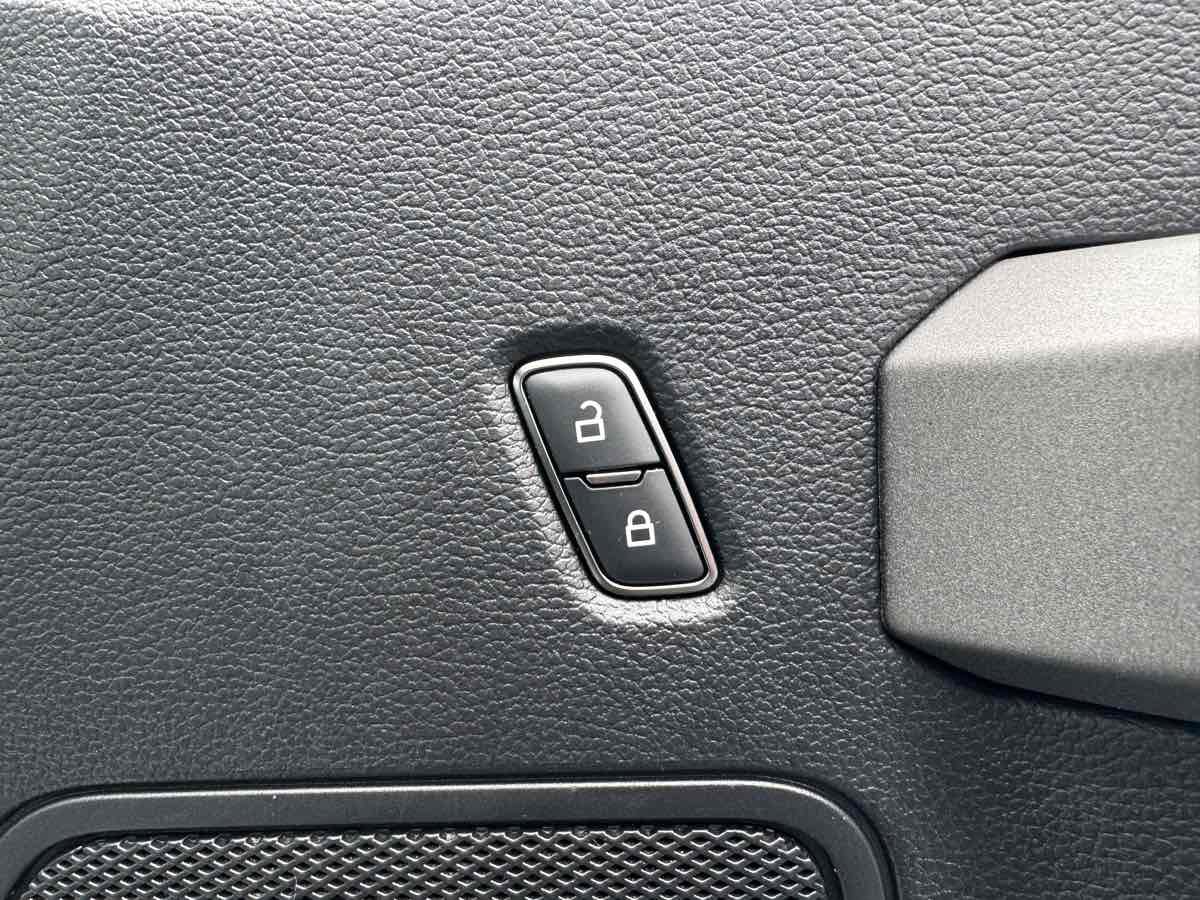 Used 2018 Ford F150 Raptor image 32