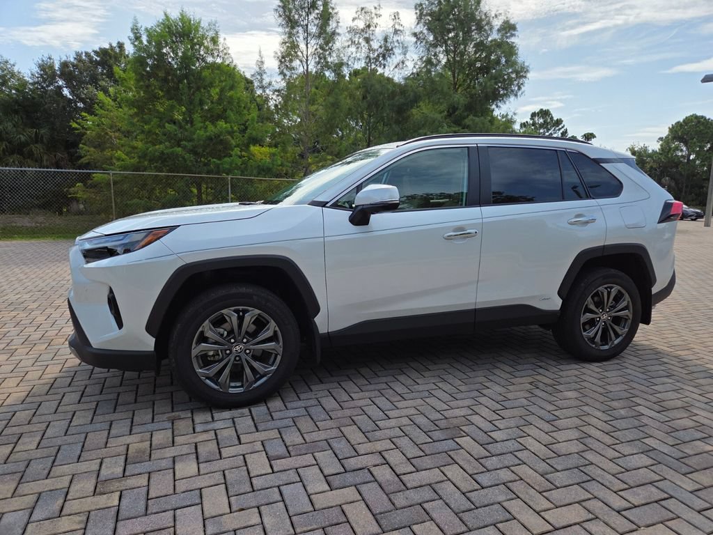 Used 2025 Toyota RAV4 Limited w/ Advanced Technology Package AWD/4WD image 3