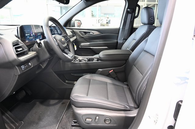 New 2026 Chevrolet Traverse LT w/ Driver Confidence Package image 9