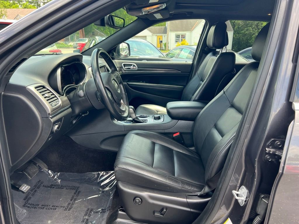 Used 2018 Jeep Grand Cherokee Limited AWD/4WD image 13