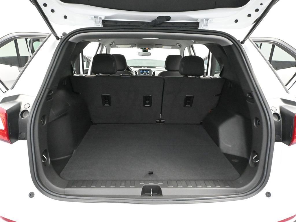 Used 2021 Chevrolet Equinox LS w/ LS Convenience Package image 39