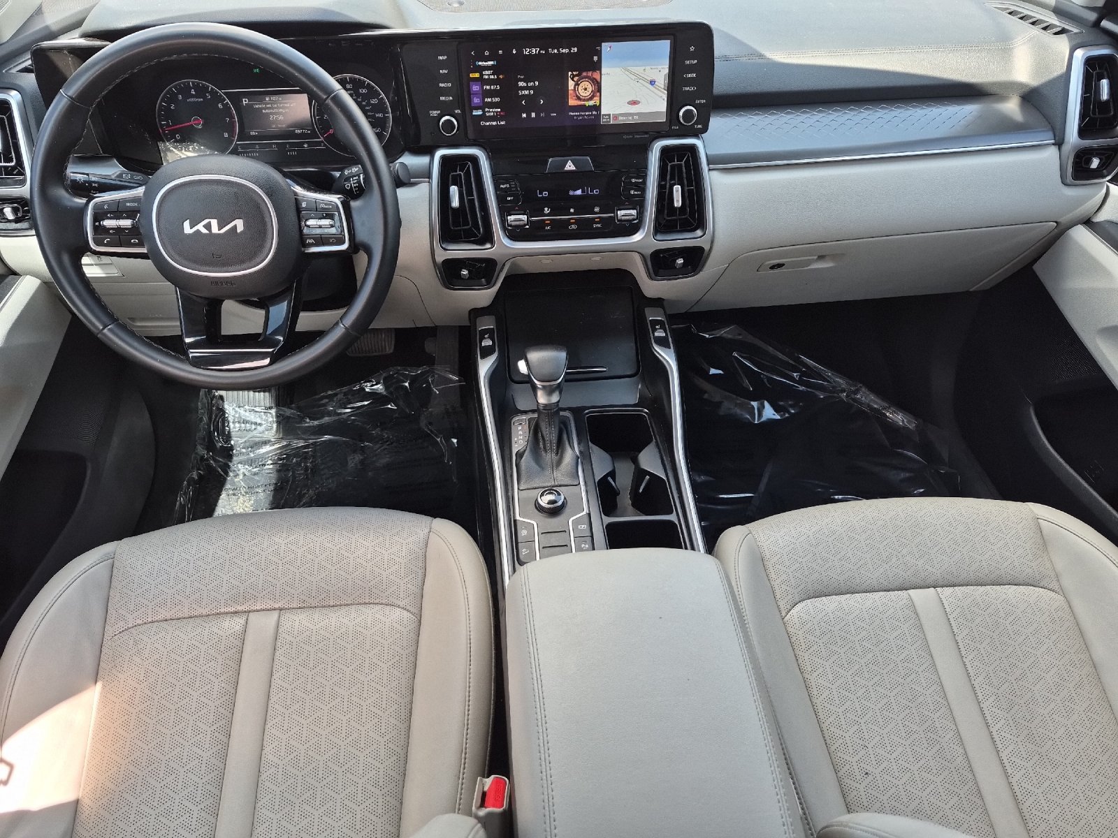 Used 2022 Kia Sorento S FWD image 12