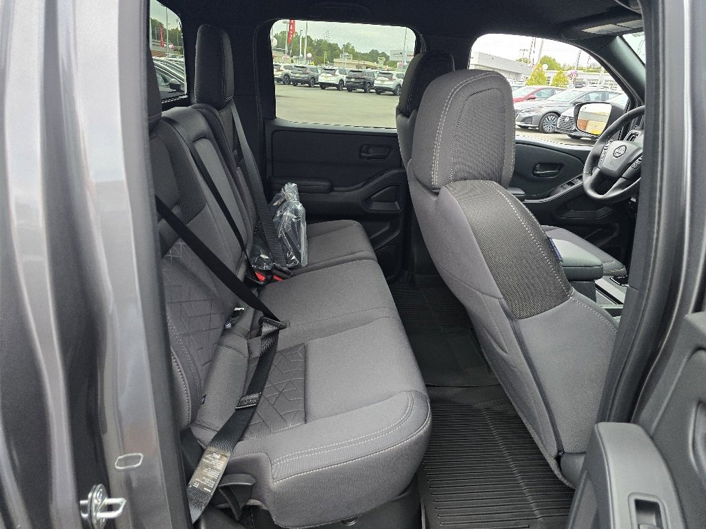 New 2026 Nissan Frontier SV image 12
