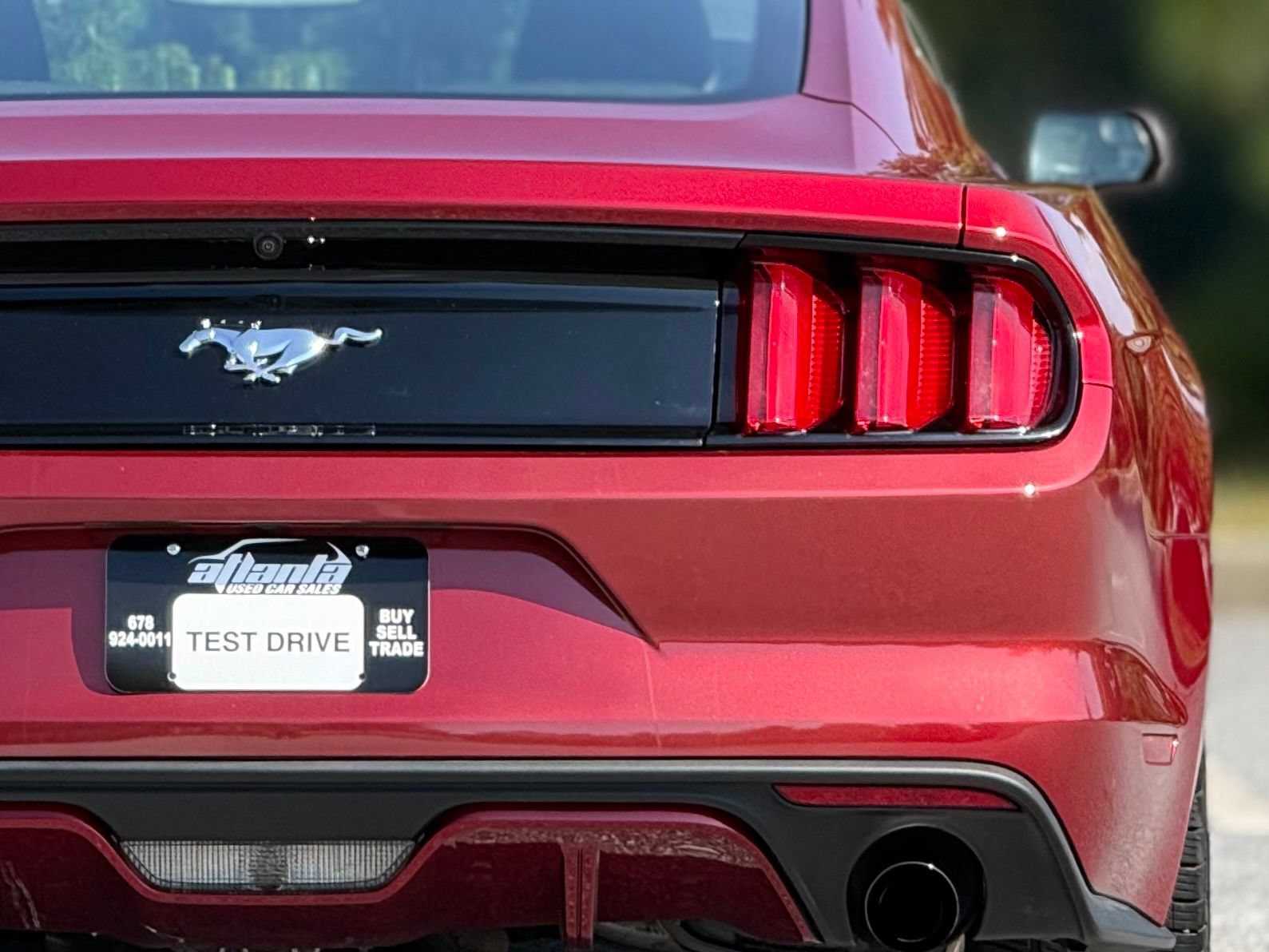 Used 2017 Ford Mustang Premium w/ Pony Package RWD image 17