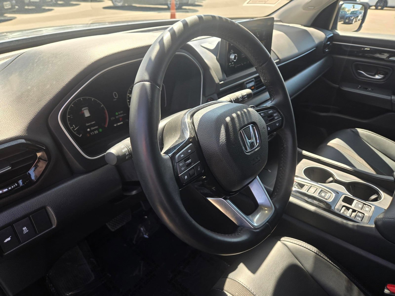 Certified 2025 Honda Pilot Touring image 13