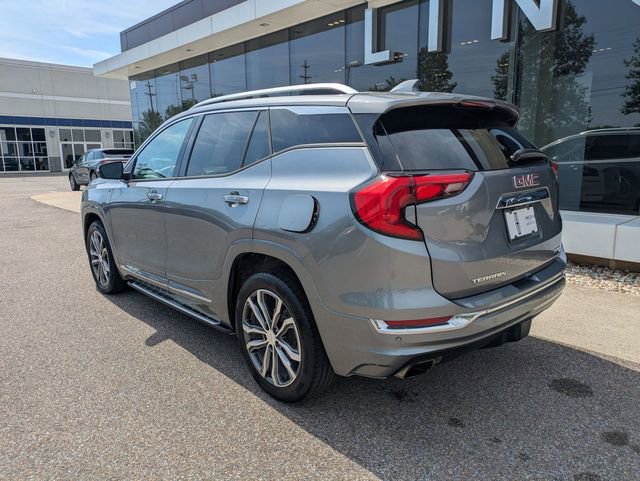 Used 2019 GMC Terrain Denali w/ Advanced Safety Package image 3