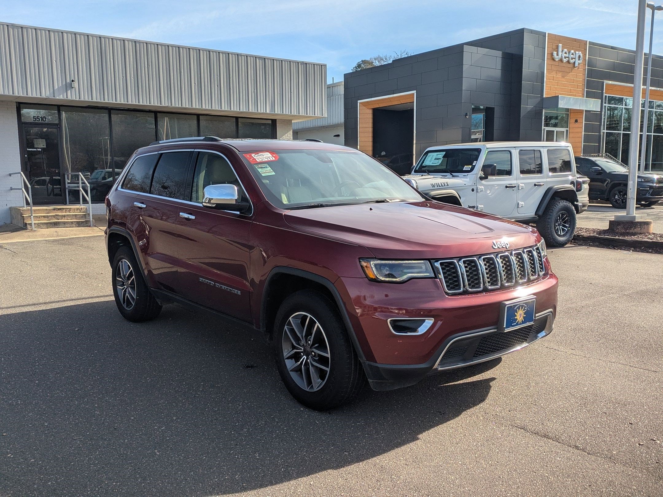 Used 2020 Jeep Grand Cherokee Limited w/ Trailer Tow Group IV image 3