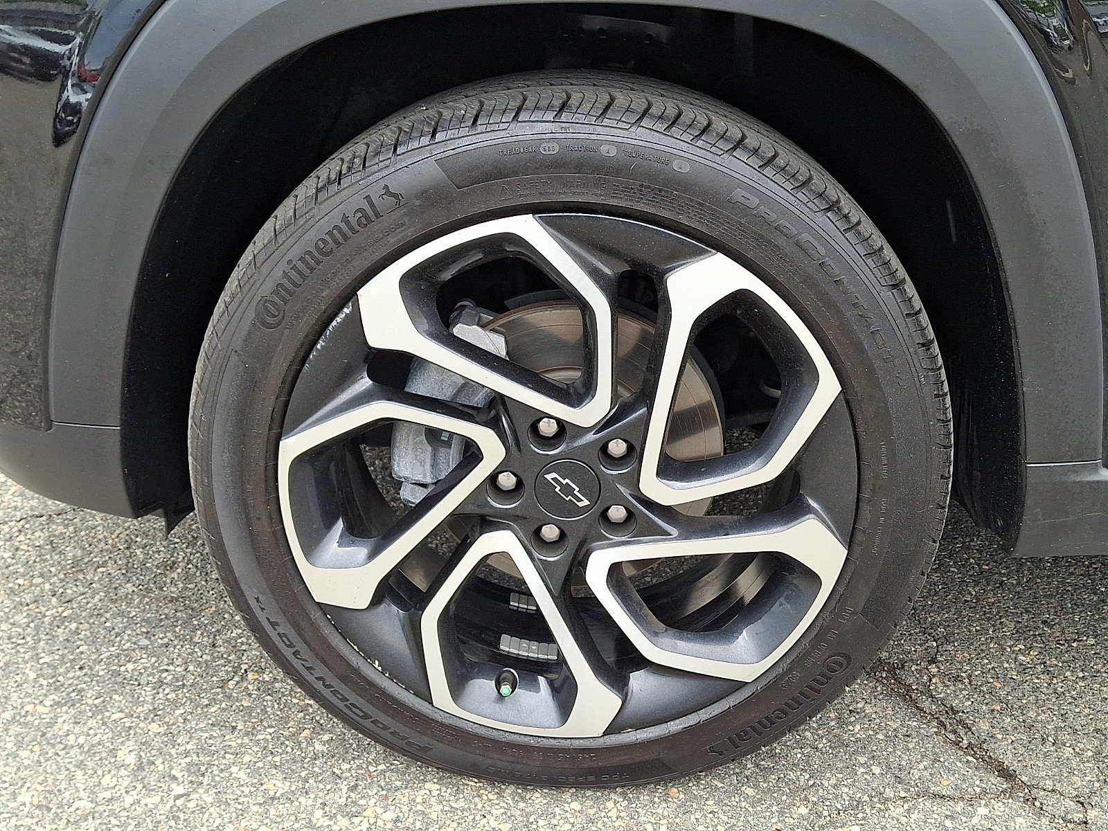 Used 2025 Chevrolet Trax RS w/ Sunroof Package FWD image 8
