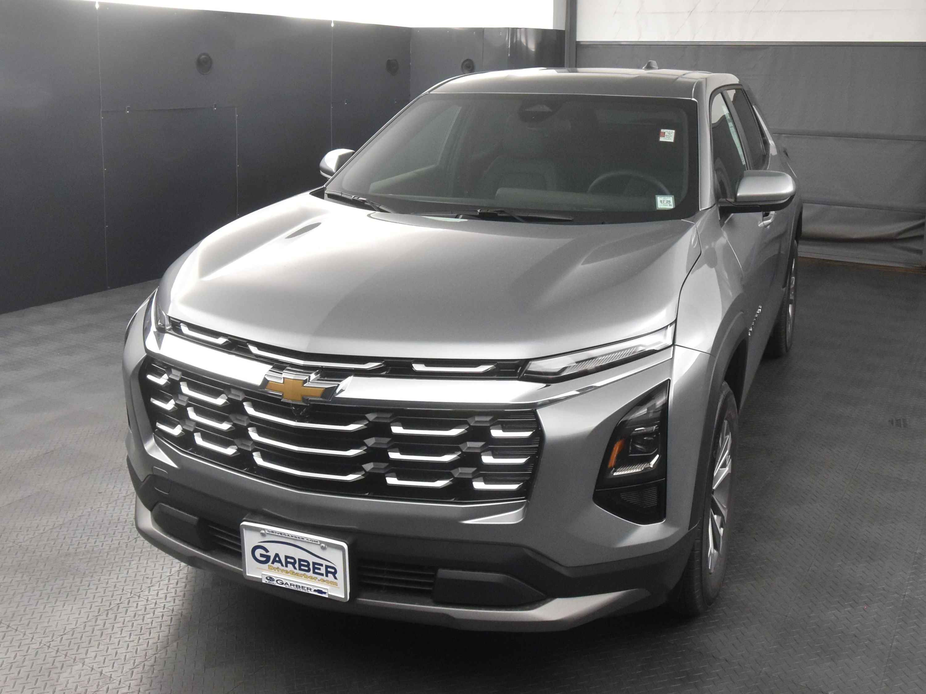 New 2026 Chevrolet Equinox LT w/ Convenience Package II image 2