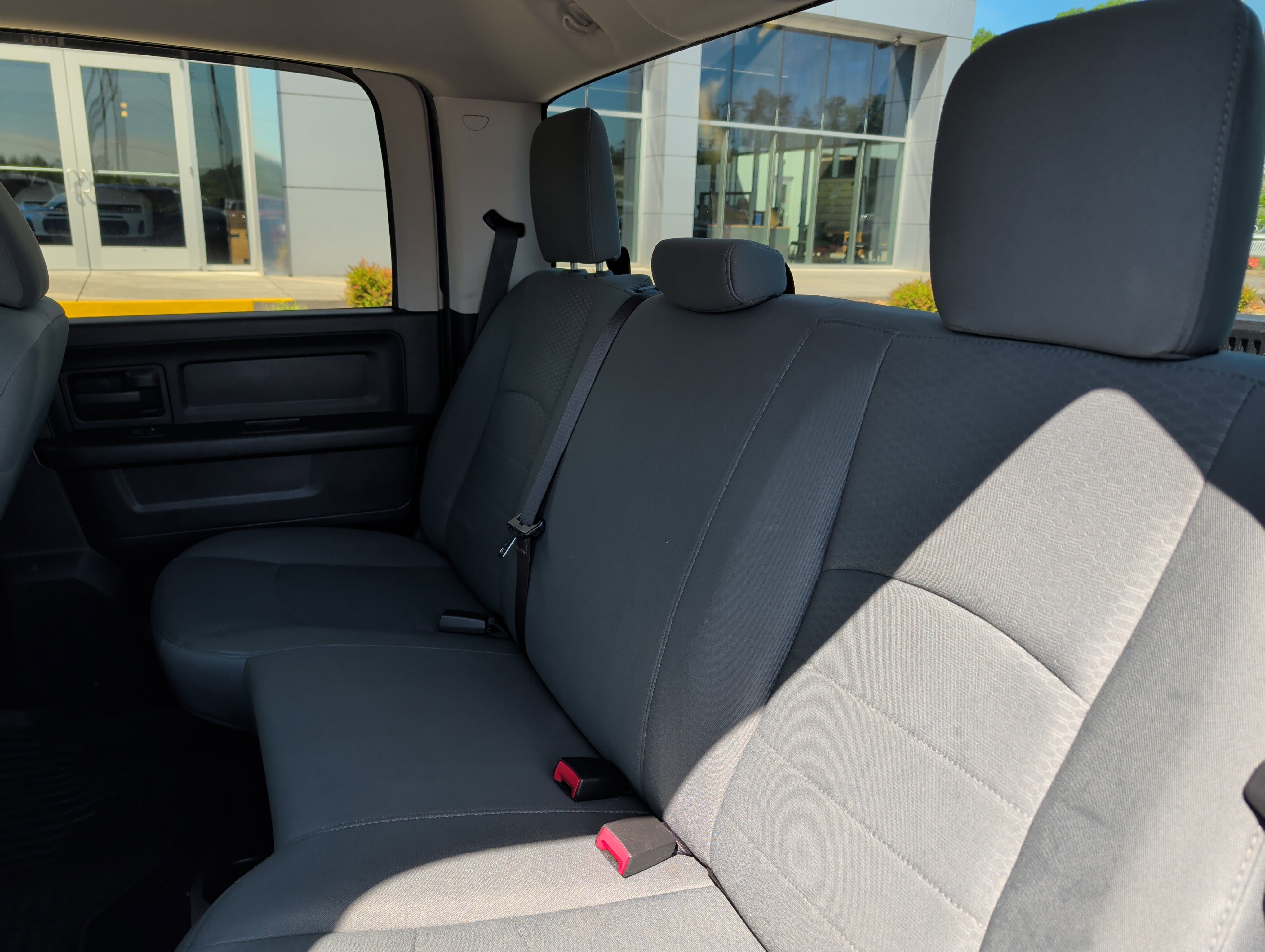 Used 2017 RAM 1500 Express w/ Express Value Package AWD/4WD image 17