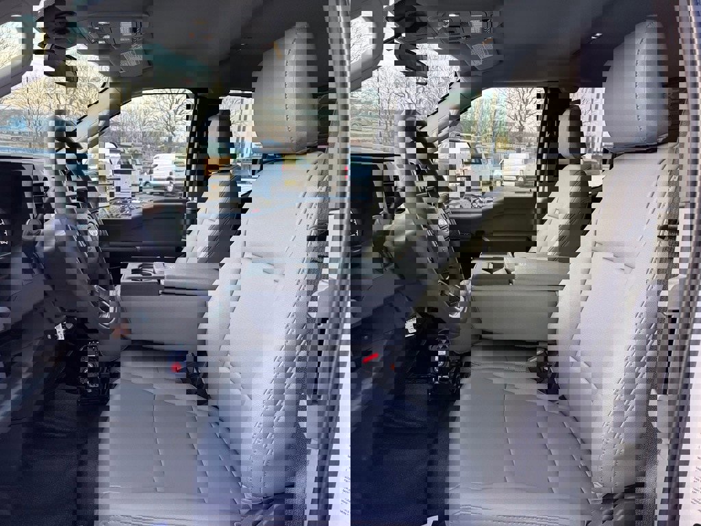 New 2026 Ford F550 4x4 Supercab Super Duty image 19