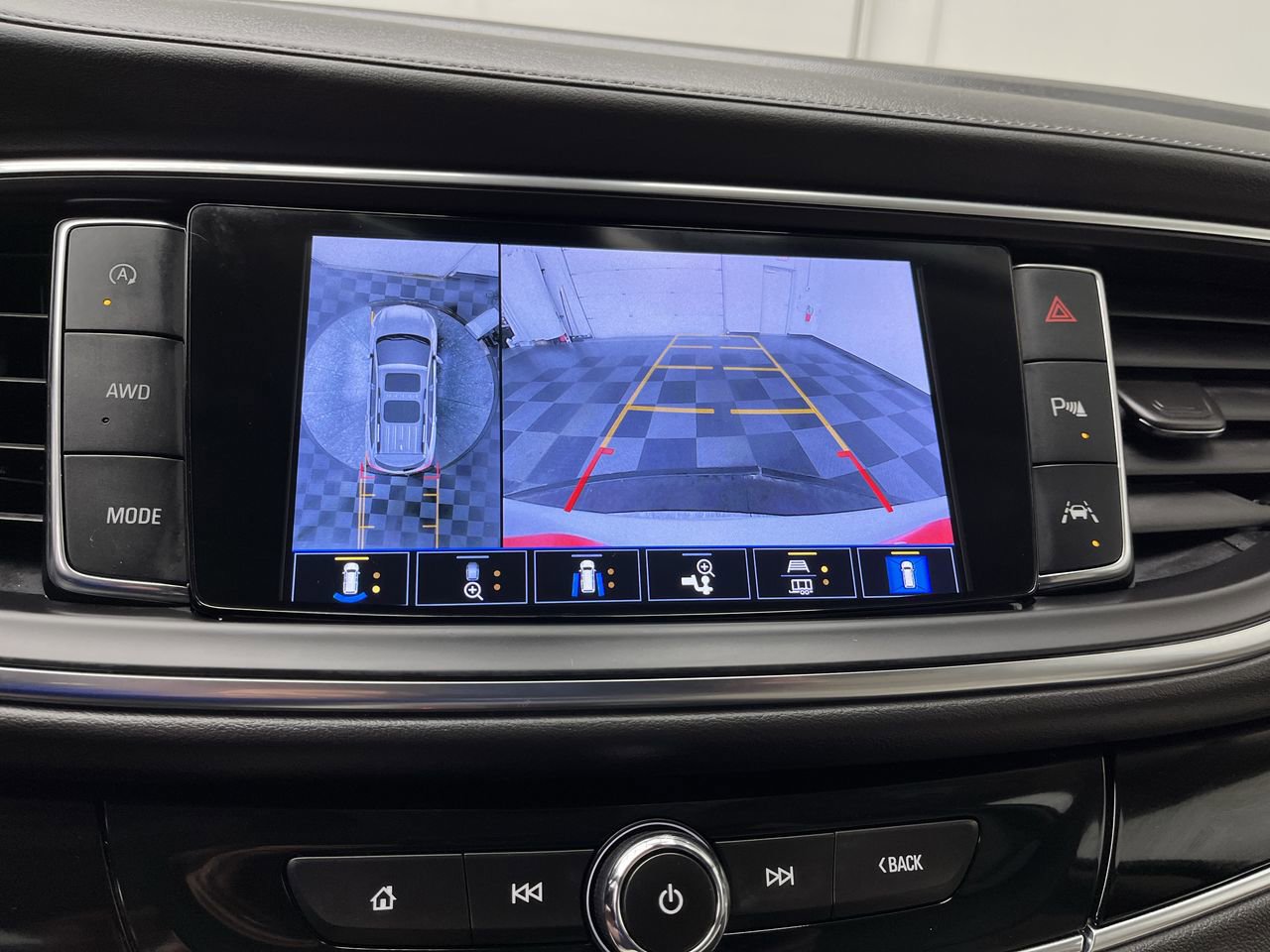 Certified 2023 Buick Enclave Avenir w/ Trailering Package, 5000 lbs. AWD/4WD image 6