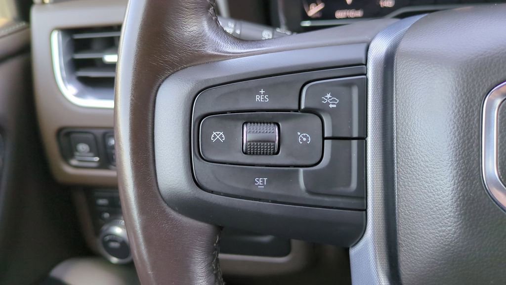 Used 2022 GMC Yukon SLT image 28