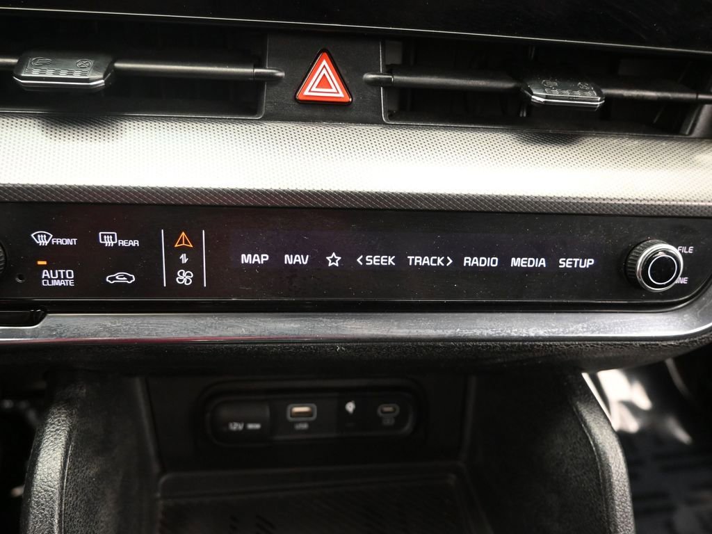 Used 2023 Kia Sportage SX image 29