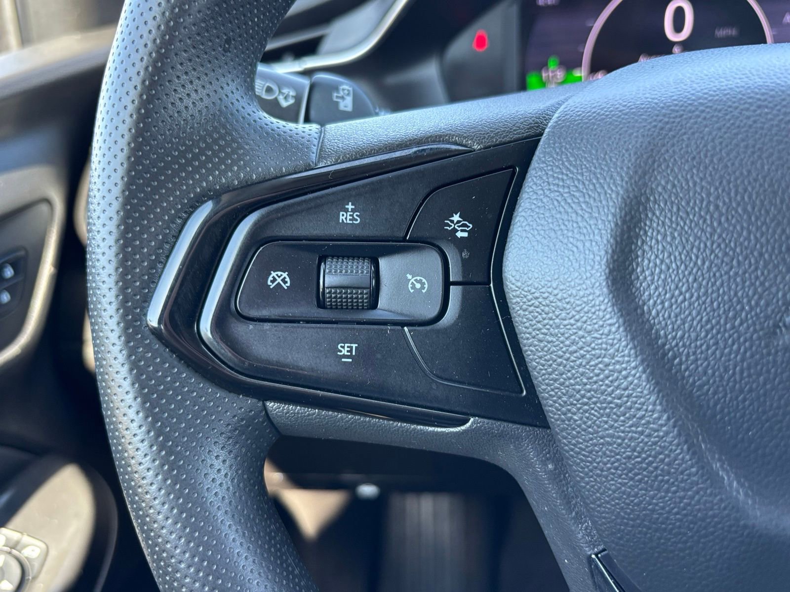 Used 2023 Chevrolet Bolt EUV LT image 22