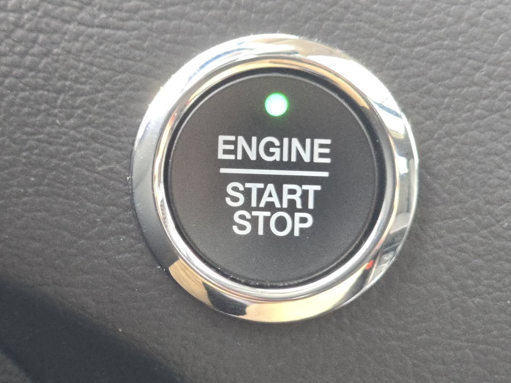 Used 2019 Ford Edge Titanium w/ Equipment Group 301A FWD image 35