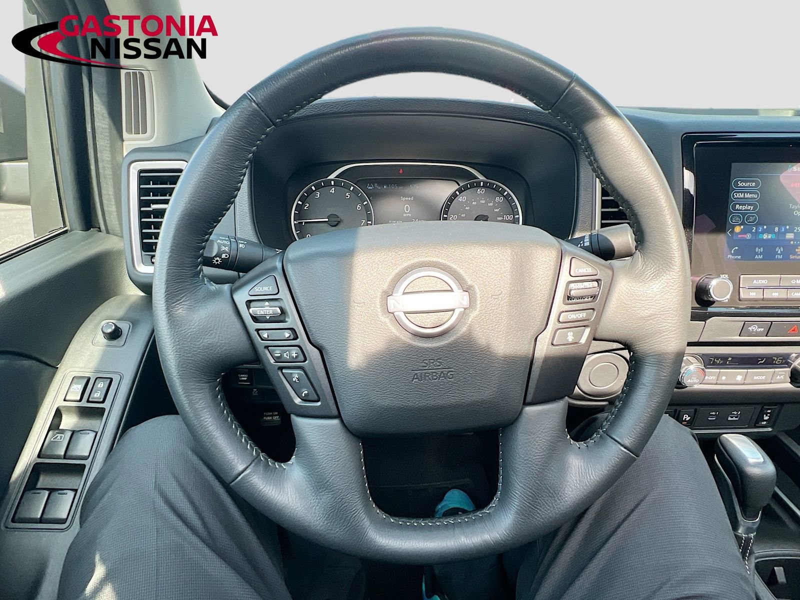 Used 2024 Nissan Frontier SL w/ Technology Package image 14