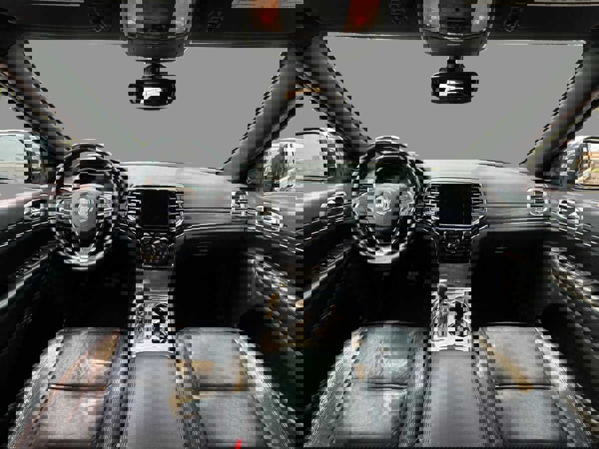 Used 2021 Jeep Grand Cherokee Limited image 21