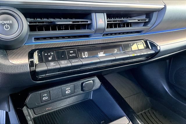 Used 2023 Toyota Prius XLE FWD image 23