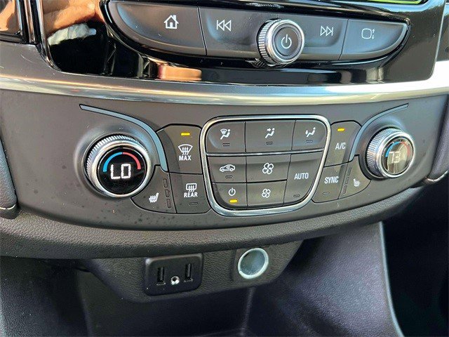 Certified 2023 Chevrolet Traverse LT w/ Rear Camera Mirror Package image 29