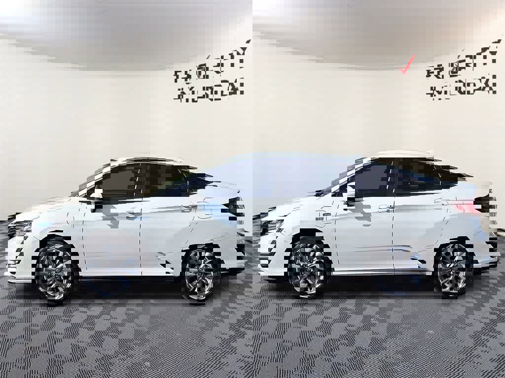 Used 2018 Honda Clarity Touring image 7