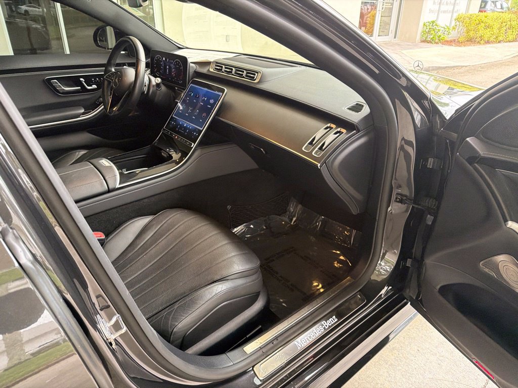 Used 2023 Mercedes-Benz S 500 4MATIC w/ AMG Line image 26