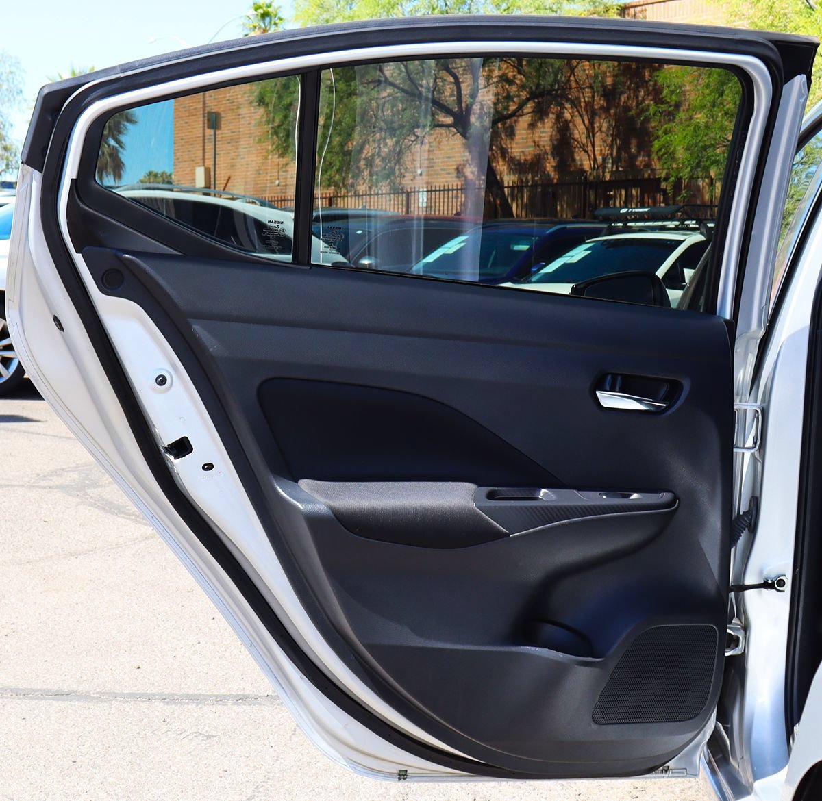 Used 2021 Nissan Versa SV FWD image 32