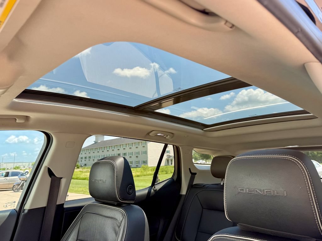 Used 2020 GMC Terrain Denali w/ Denali Premium Package AWD/4WD image 33