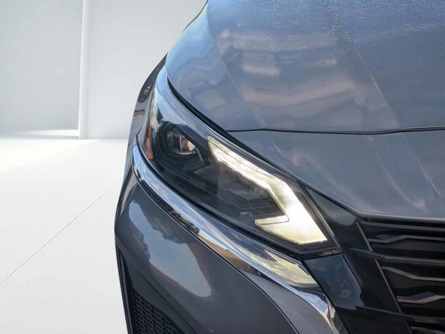 Used 2024 Nissan Altima 2.5 SV image 8